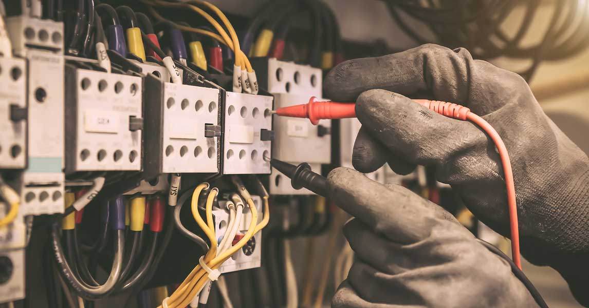 Prace elektryczne przy rozdzielnicy — Białystok